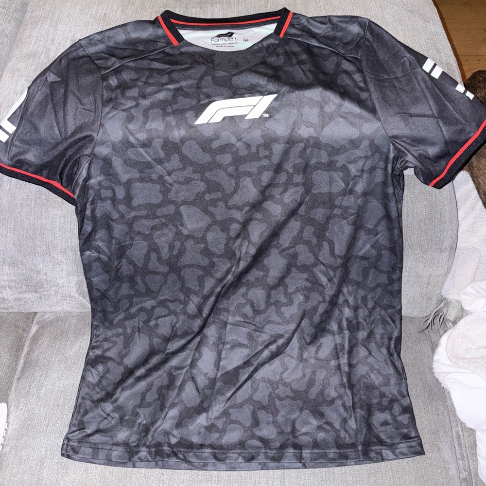 Official F1 black and red shirt #F1 #Racing #brandnew - Picture 3 of 4